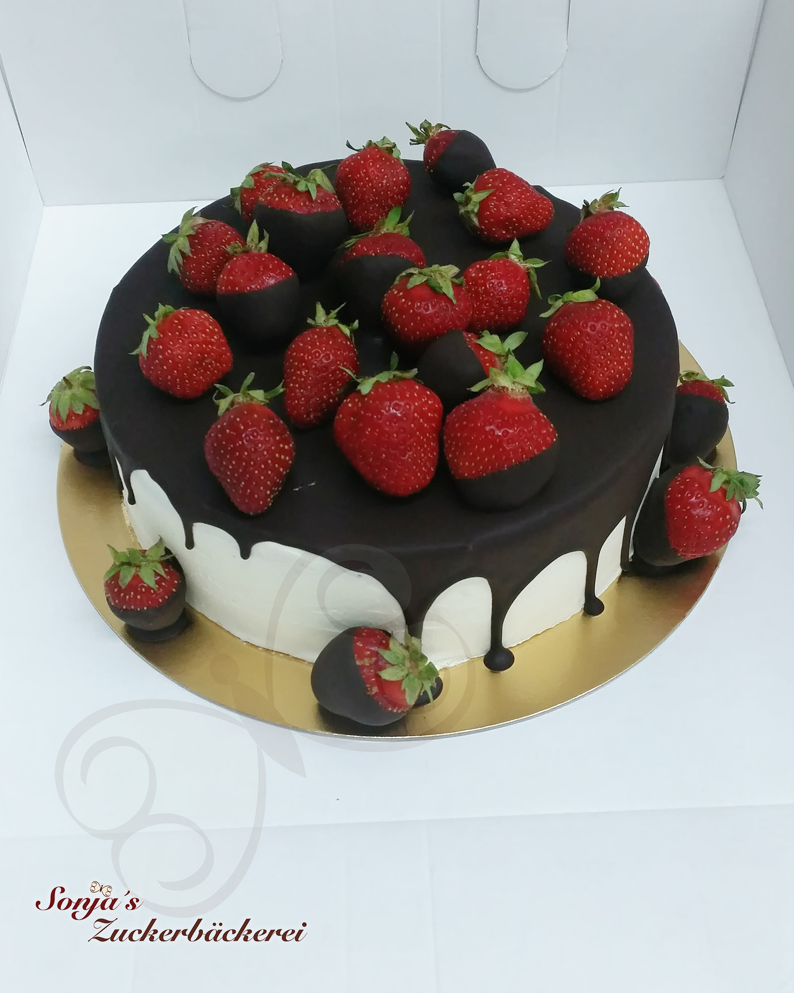 drip-cake-erdbeeren